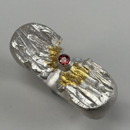 Sterling silver & 24ct gold textured ring with garnet